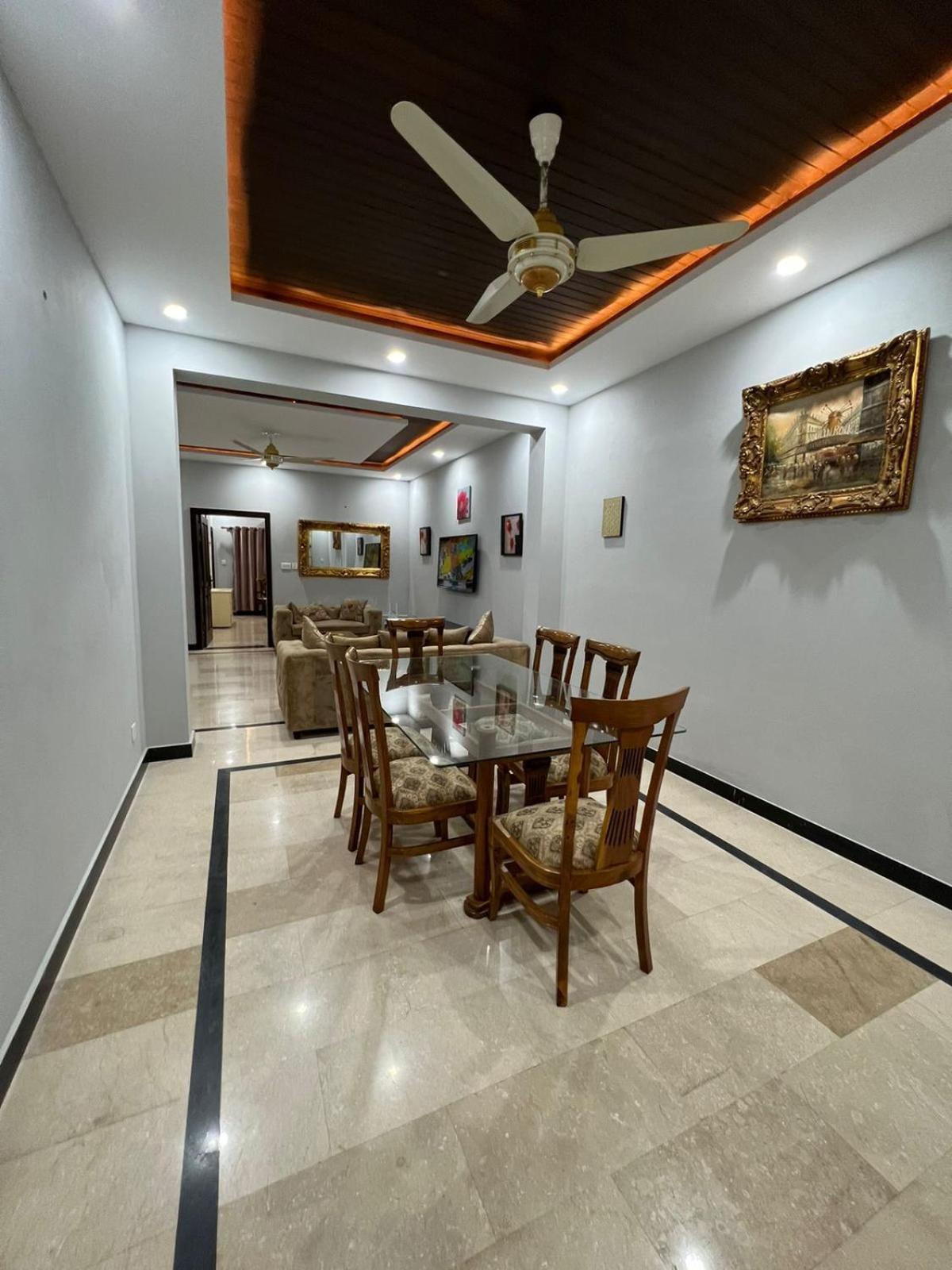 Bed & Breakfast Islamabad Hotell Eksteriør bilde